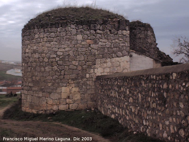 Muralla - Muralla. Torren del Cementerio extramuros