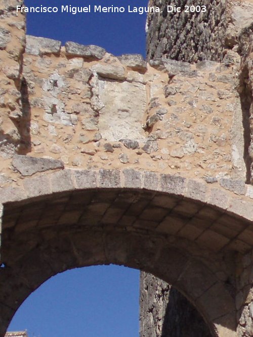 Castillo - Arco de Bezudo - Castillo - Arco de Bezudo. 