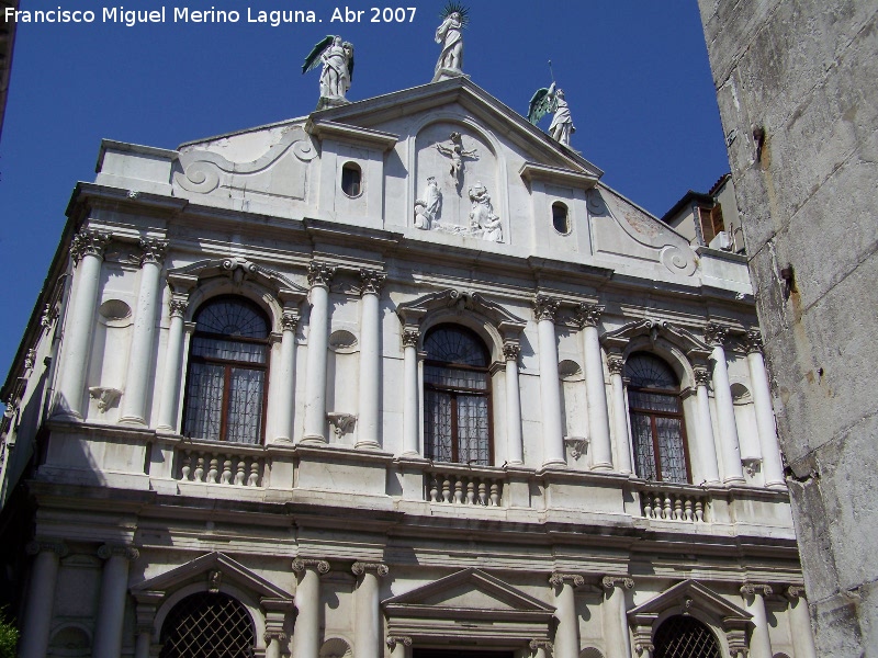 Iglesia de San Fantin - Iglesia de San Fantin. 