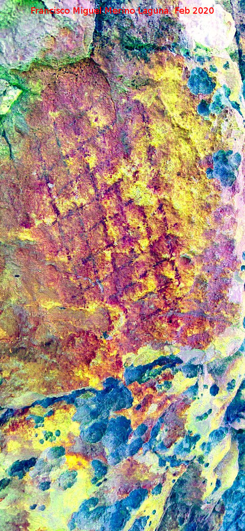 Pinturas rupestres de la Pe�a del Gorri�n III - Pinturas rupestres de la Pe�a del Gorri�n III. Tratada con Dstretch