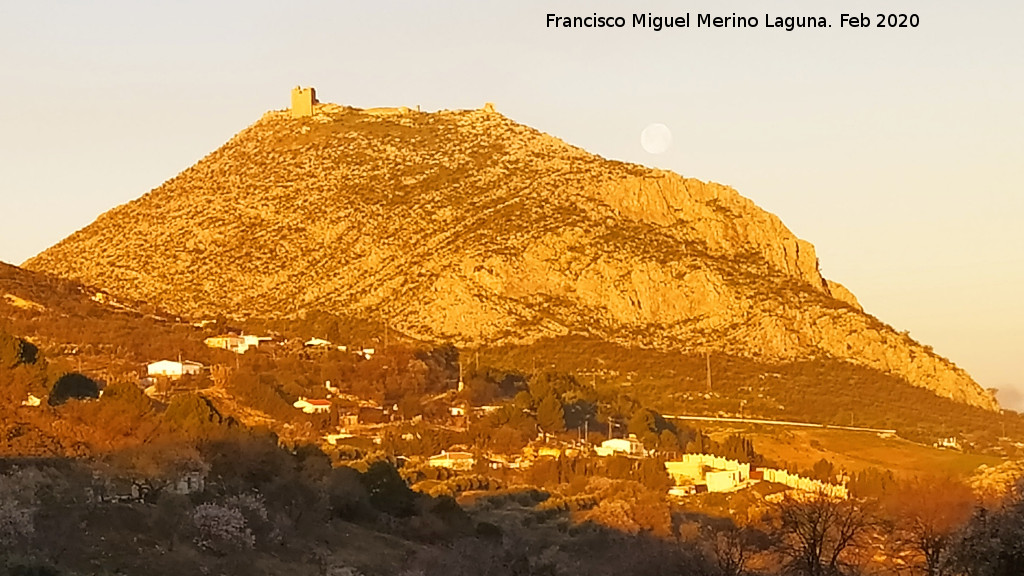 Pe�a de Martos - Pe�a de Martos. Con la Luna