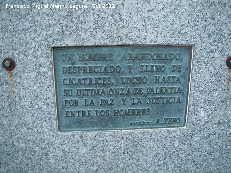 Monumento al Hombre Valiente - Monumento al Hombre Valiente. Placa