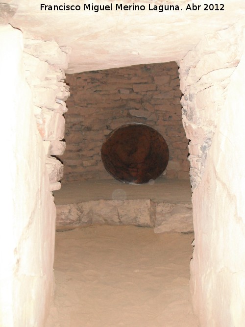 Dolmen del Romeral - Dolmen del Romeral. Cmara de ofrendas