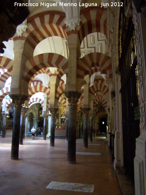 Mezquita Catedral. Ampliacin de Almanzor - Mezquita Catedral. Ampliacin de Almanzor. Terminacin en el muro norte