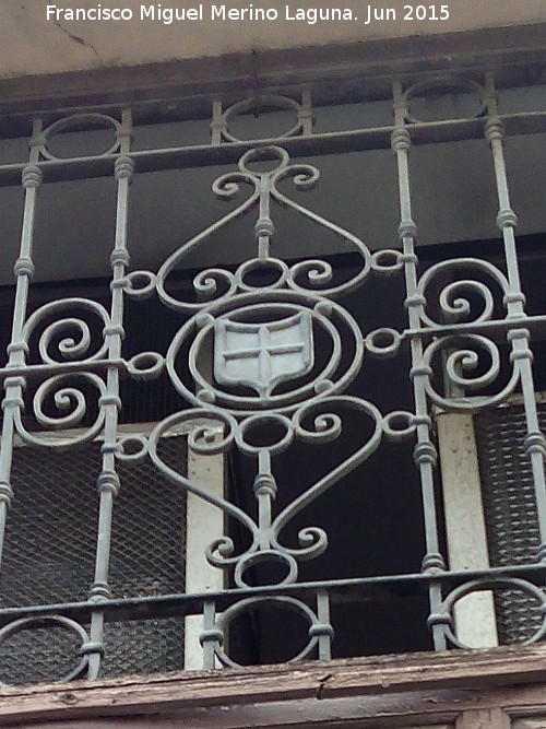 Ayuntamiento de Jan - Ayuntamiento de Jan. Reja con escudo