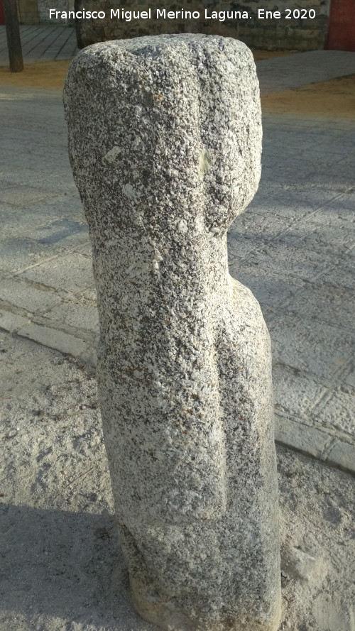 Plaza de Toros de Baeza - Plaza de Toros de Baeza. Fuste de granito