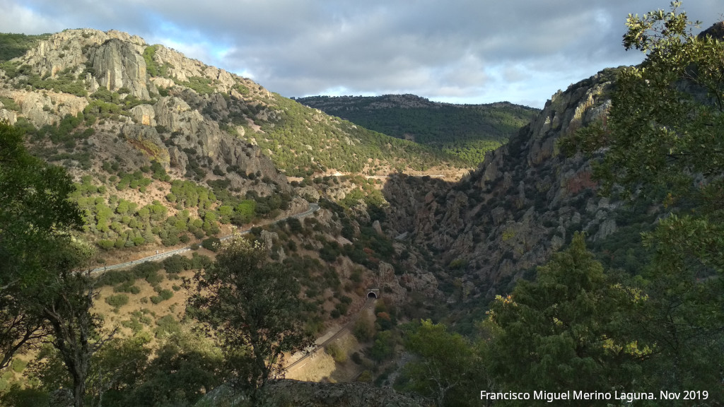 Despeaperros - Despeaperros. Desde el Collado de la Ginesa