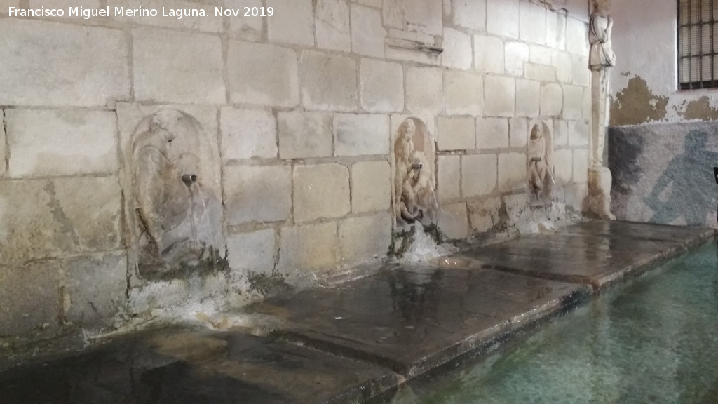 Fuente de Los Caos - Fuente de Los Caos. Por la noche