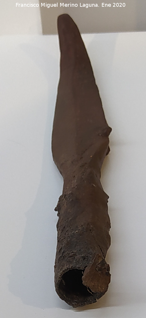 Palacio ibero del Cerro de la Merced - Palacio ibero del Cerro de la Merced. Lanza. Exposici�n en el Museo Ibero de Ja�n