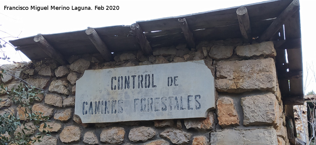 Control de Siete Fuentes - Control de Siete Fuentes. Alero de madera