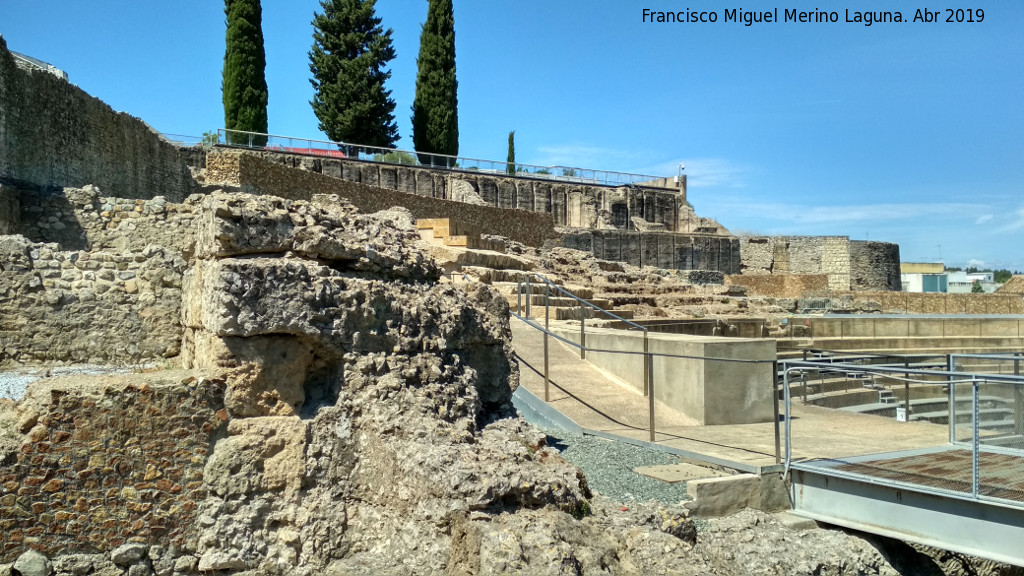 Itlica. Teatro Romano - Itlica. Teatro Romano. 