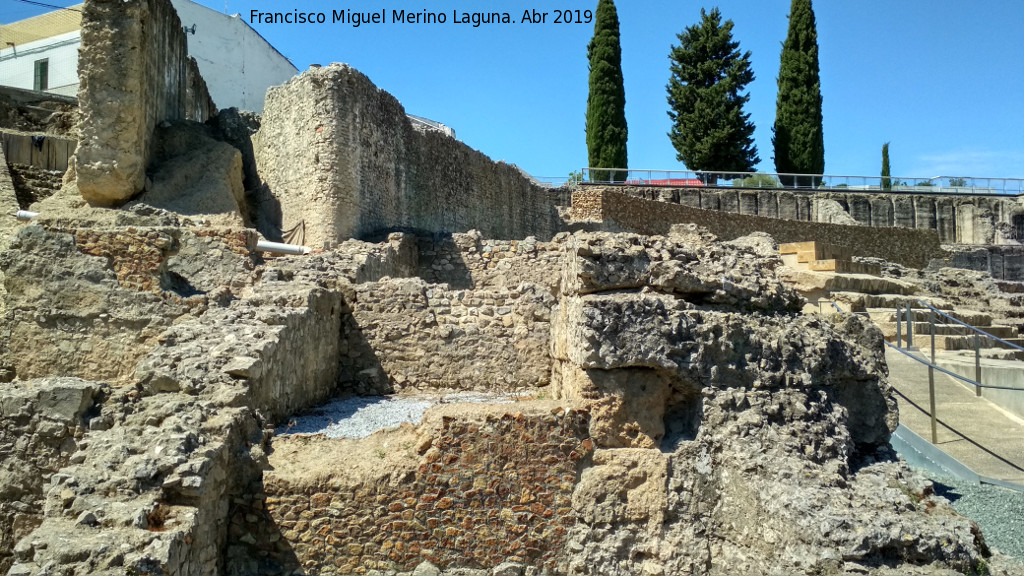 Itlica. Teatro Romano - Itlica. Teatro Romano. 