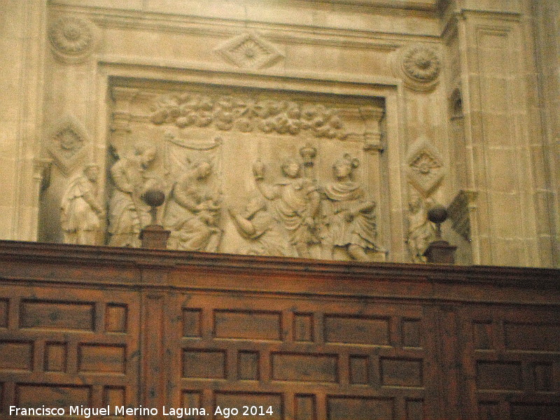 Catedral de Ja�n. Fachada Sur Interior - Catedral de Ja�n. Fachada Sur Interior. Relieve de la Adoraci�n de los Reyes