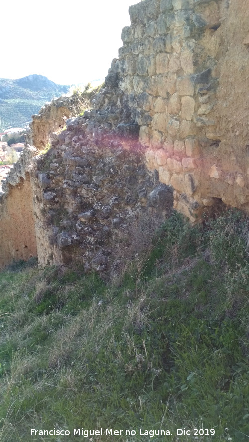 Muralla de Jan. Torren Sur II - Muralla de Jan. Torren Sur II. Podium de acceso al adarve