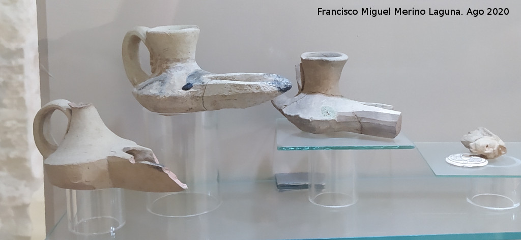 Candil - Candil. Museo del Alc�zar de la Puerta de Sevilla - Carmona