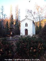 Aldea Mata Bejid. Fuente de las Ranas y la Iglesia