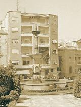 Fuente de la Glorieta de Blas Infante. Foto antigua