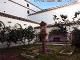 Convento de Santo Domingo. Comps con las tumbas utilizadas como jardineras