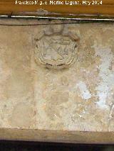 Casa de la Calle Don Rodrigo n 9. Escudo