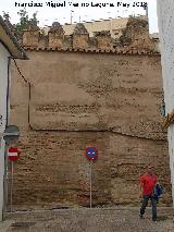 Muralla de la Calle Fernando de Lara. 