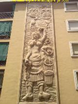 Edificio de la Calle lamos n 15. Relieve