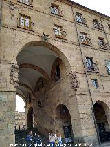 Plaza Mayor. Arco de San Fernando