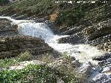 Cascada de Ro Fro. Con el ro en crecida