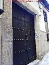 Casa de la Calle Moreno Castell n 3. Puerta de clavazn