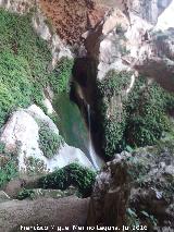 Cueva del Agua. Cascada