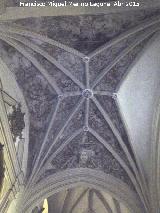 Baslica de San Ildefonso. Interior. Bveda de crucera con frescos del lado de la Epstola