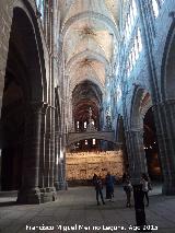 Catedral de vila. Nave central