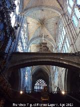 Catedral de vila. Nave central