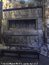 Catedral de vila. Capilla de San Nicols. Sepulcro