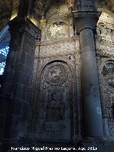 Catedral de vila. Trasaltar. San Mateo con tondo con San Jorge y el dragn y el Bautismo de Cristo  en la parte superior