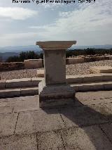 Torreparedones. Foro. Pedestal del prtico sur