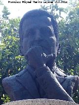 Monumento a Adolfo Surez. Busto