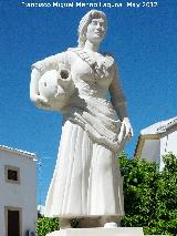 Mara Bellido. Monumento en Porcuna