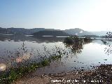 Pantano de Giribaile. Carretera que va al Puente Ariza sumergido