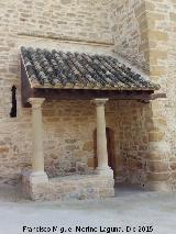 Castillo de Lopera. Torre de Santa Mara. Porche de la entrada y puerta abierta en el siglo XVI