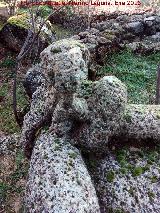 Esculturas de los Tajos de San Marcos. Detalle de la serpiente