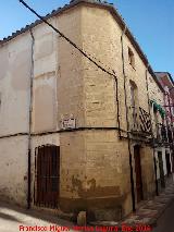 Antigua Asesora. Esquina en chafln