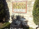 Mirador de Valdecanales. Fuente y azulejos