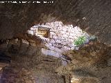 Castillo de Otiar. Torre del Homenaje. Suelo y saetera del segundo piso