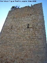 Castillo de Otiar. Torre del Homenaje. Lado Este con su matacn y sus cuatro saeteras