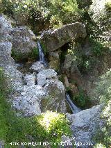 Aguascebas Grande. Cascada aguas abajo de la Cueva del Peinero