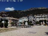 Plaza de la Constitucin. Con la Serrezuela al fondo