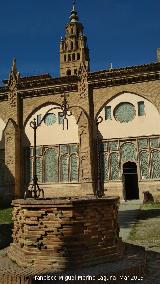 Catedral de Santa Mara de la Huerta. Pozo del claustro