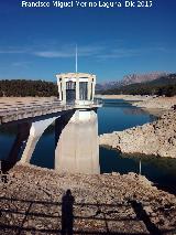 Pantano de la Bolera. Torre