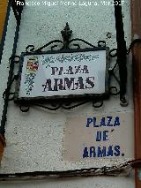 Plaza de Armas. Placas nueva y antigua