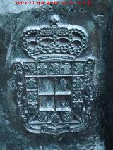 Monumento a Andrs de Vandelvira. Escudo de Jan